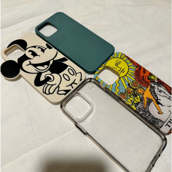 iPhone 12 Cases - Picture 1 of 2